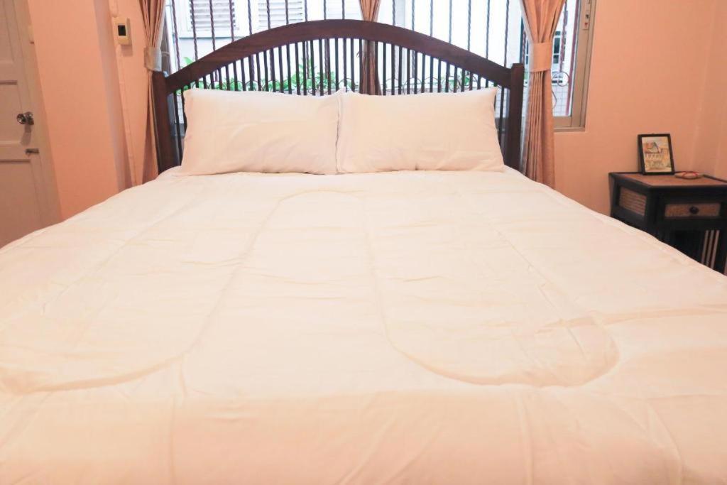 The Grand Palace Hostel Bangkok Buitenkant foto