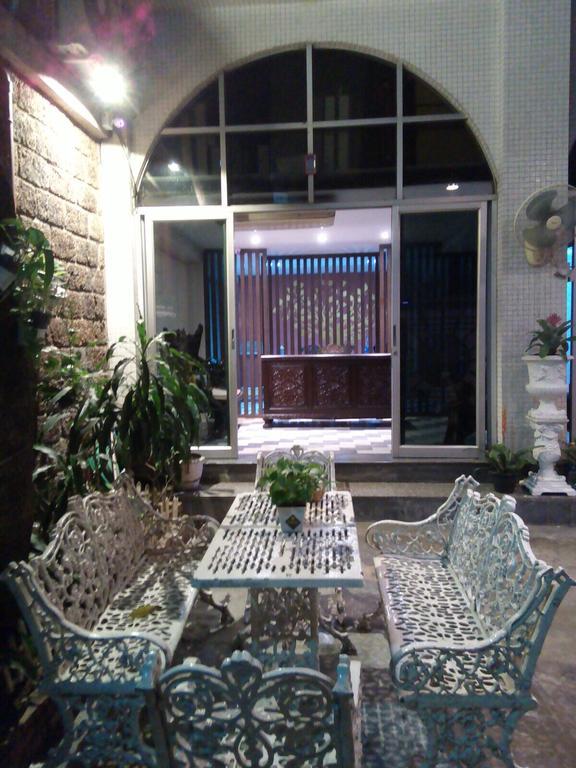 The Grand Palace Hostel Bangkok Buitenkant foto
