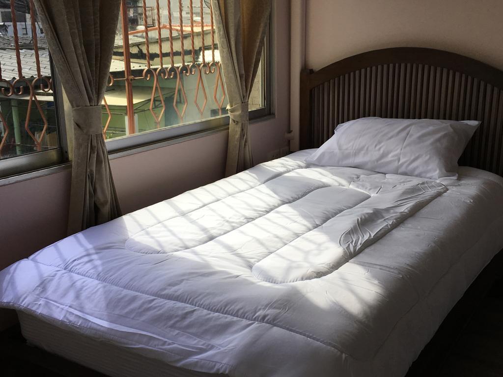 The Grand Palace Hostel Bangkok Kamer foto